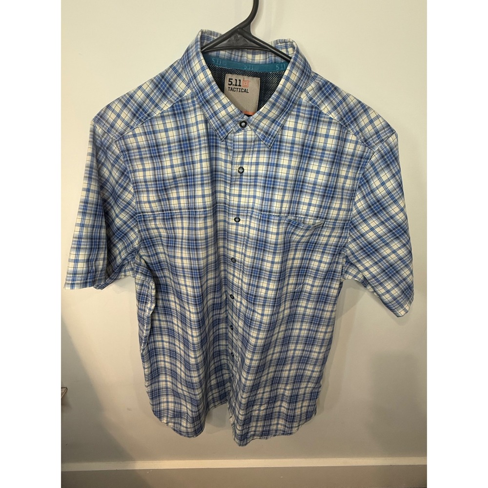 5.11 Tactical Plaid Button Down Shirt Mens Medium Short Sleeve Blue Casual